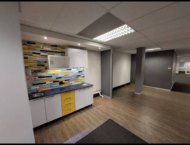469M² OFFICE TO LET IN GREENSTONE HILL